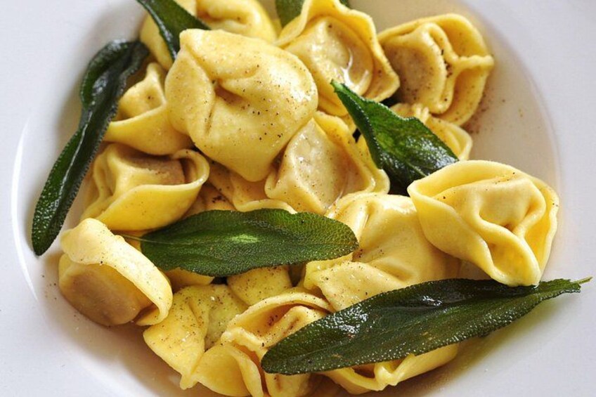Gourmet Pasta Class in Washington D.C. (Includes 3-Course Meal) 3