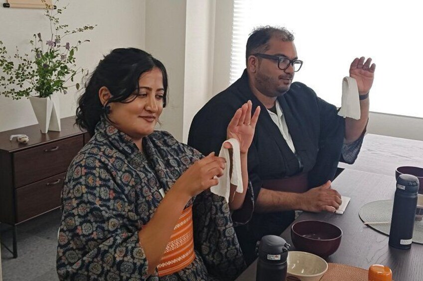 Hands-on Japanese tea ceremony using authentic tools and etiquette 3