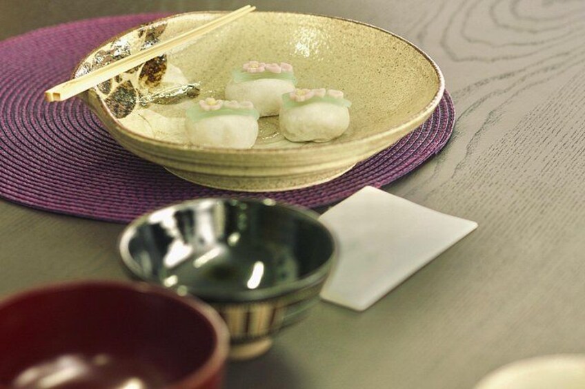 Seasonal Japanese sweets paired with premium matcha 4