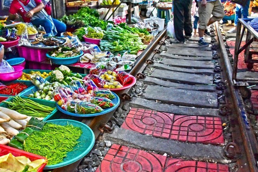 Bangkok: Floating Market and Train Market Experience 3