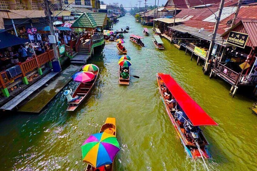 Bangkok: Floating Market and Train Market Experience 4