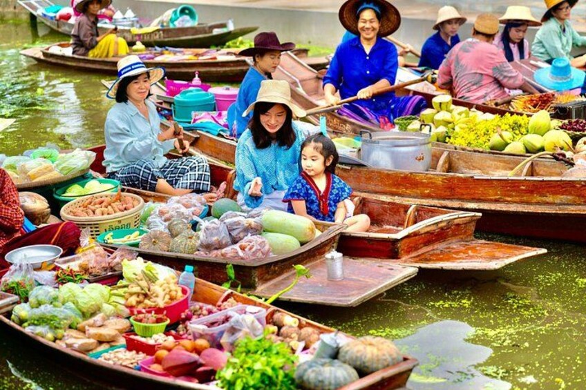 Bangkok: Floating Market and Train Market Experience 2