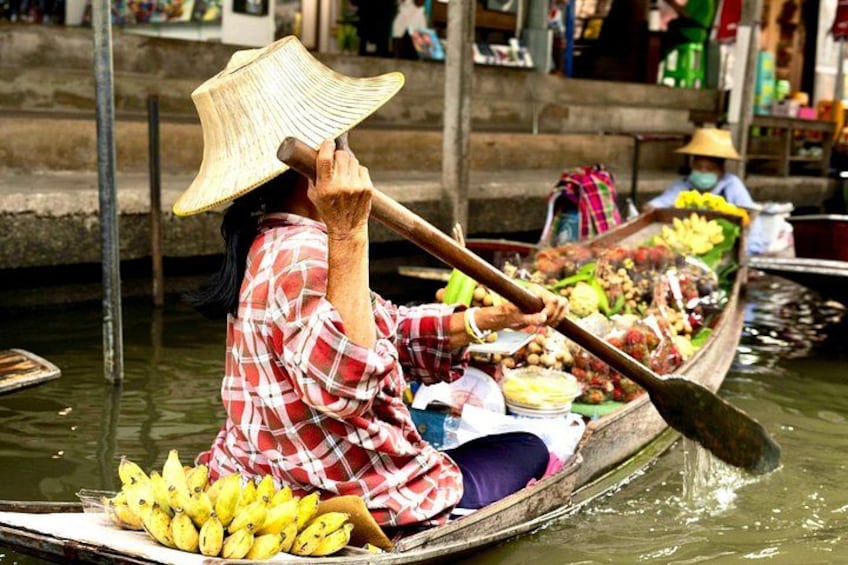 Bangkok: Floating Market and Train Market Experience 2