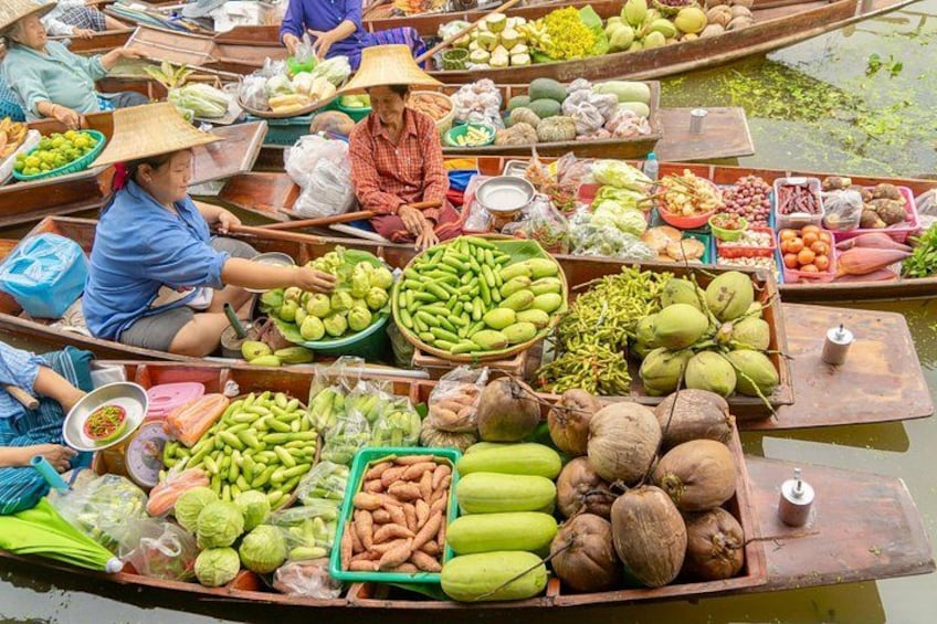 Bangkok: Floating Market and Train Market Experience 3