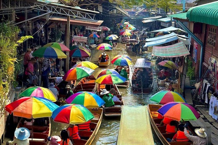 Bangkok: Floating Market and Train Market Experience 3