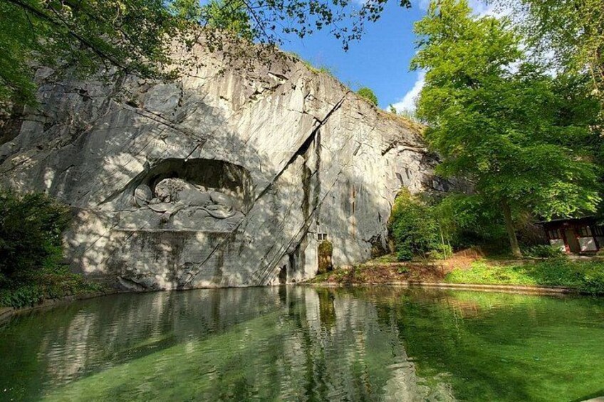 Lion of Lucerne 2