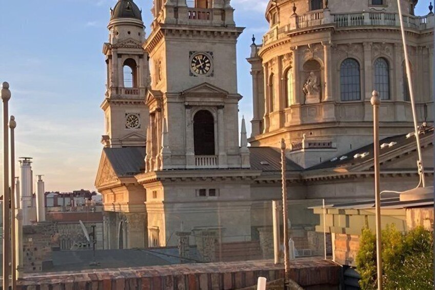 Budapest Private tour in Style City Tour with Sky Bar Cocktail 3