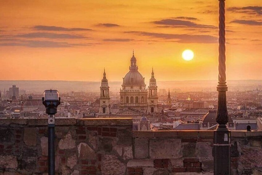 Budapest Private tour in Style City Tour with Sky Bar Cocktail 2