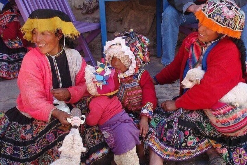 Sacred Valley Full Day with Buffet Lunch Group Tour 4