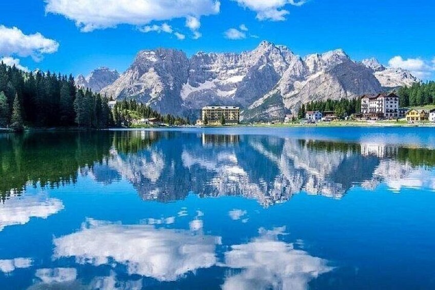 Venice to Dolomites : 3 lakes Auronzo Misurina and Braies 5
