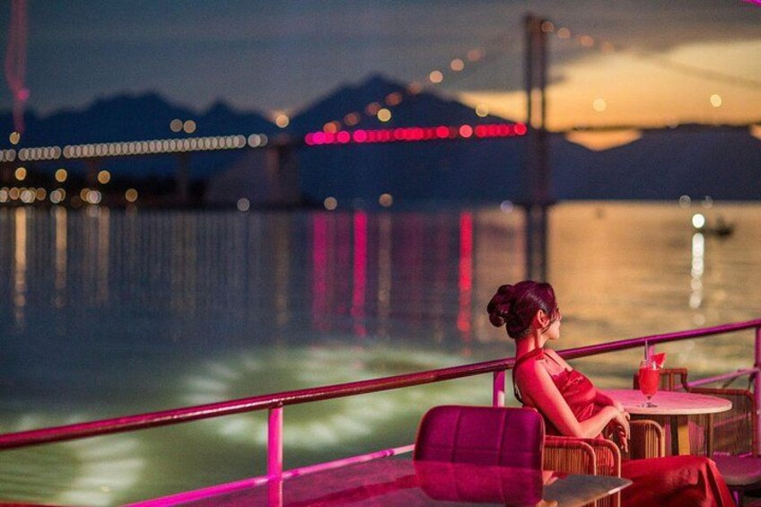 Enjoy luxurious space and beautiful scenery 2