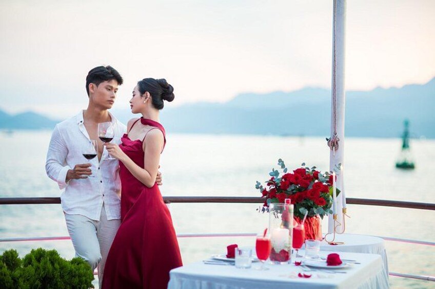 Romantic date with your lover 4