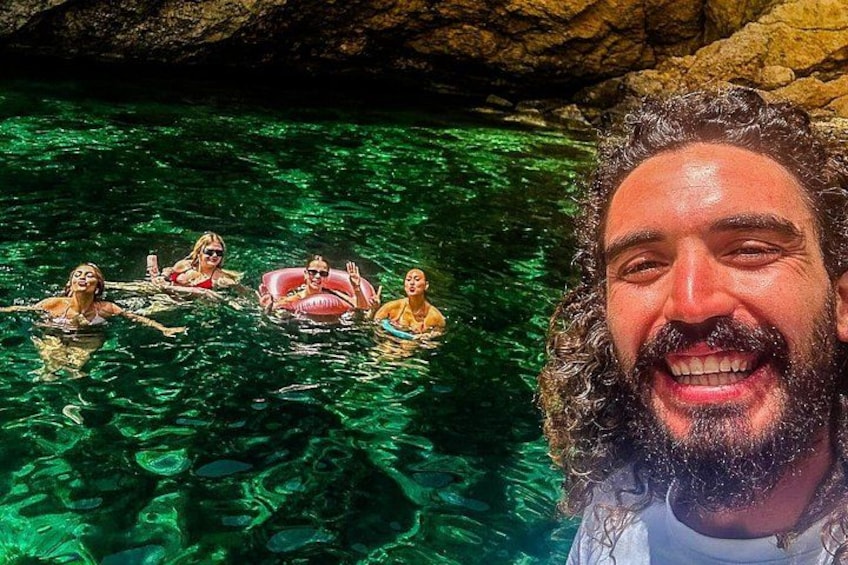 Relax and swim with floats off the boat in Crystal Lagoon’s crystal-clear waters, enjoying a peaceful, crowd-free experience on a private boat tour in Malta. 3