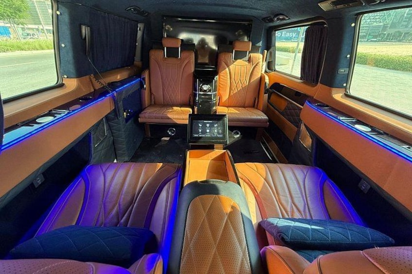 Dubai Full Day Tour in Luxury Supercars 3