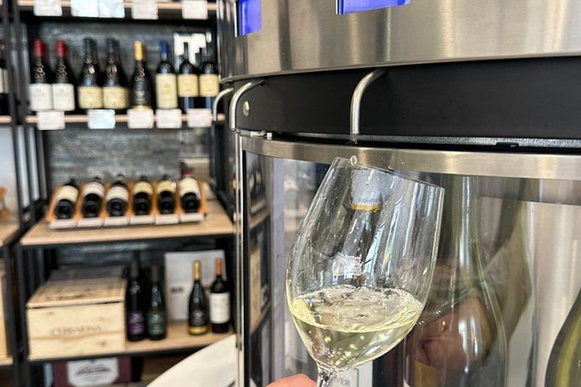 Express Wine Tasting Experience in the Heart of Marseille 2