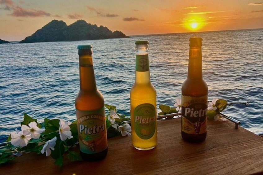 Catamaran Cruise - Bloodthirsty Islands Sunset 2