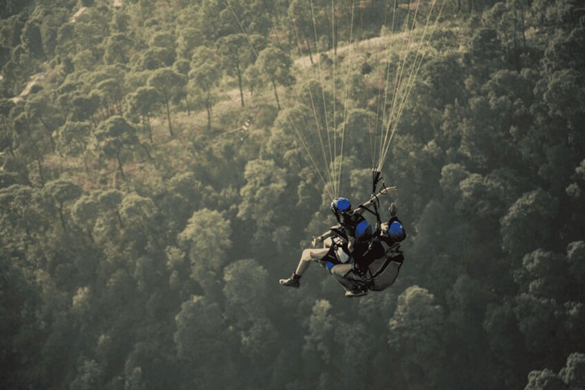 Valle de Bravo: Fly Paragliding with Instructor and Enjoy the View 1