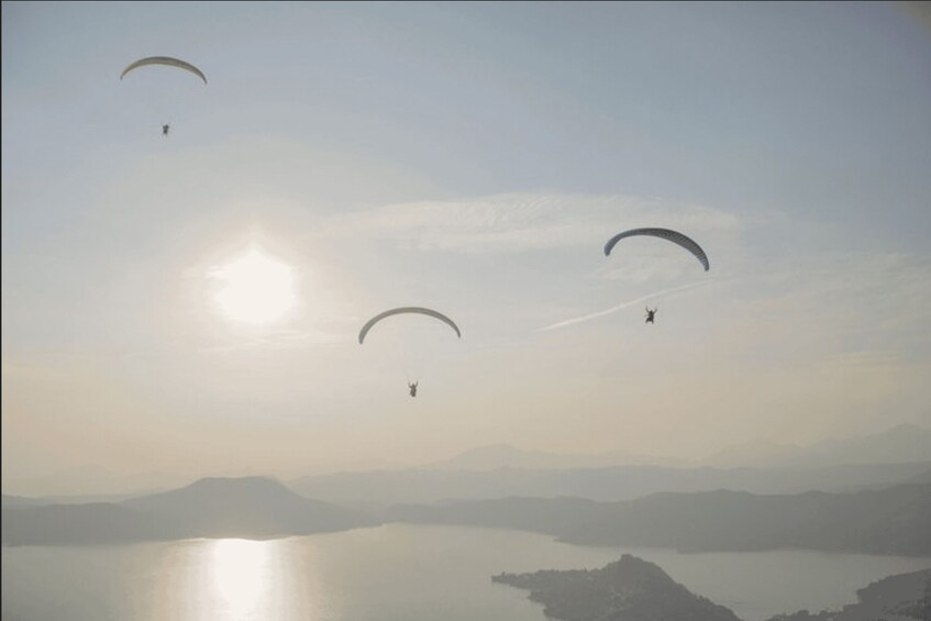 Picture 6 for Activity Valle de Bravo: Fly Paragliding with Instructor and Enjoy the View 4