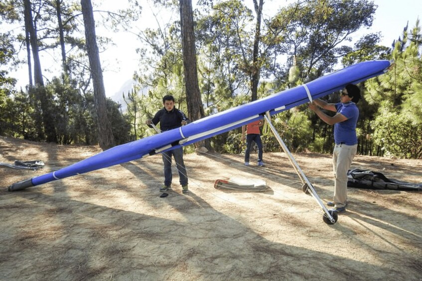 Picture 4 for Activity Valle de Bravo: Hang gliding 5