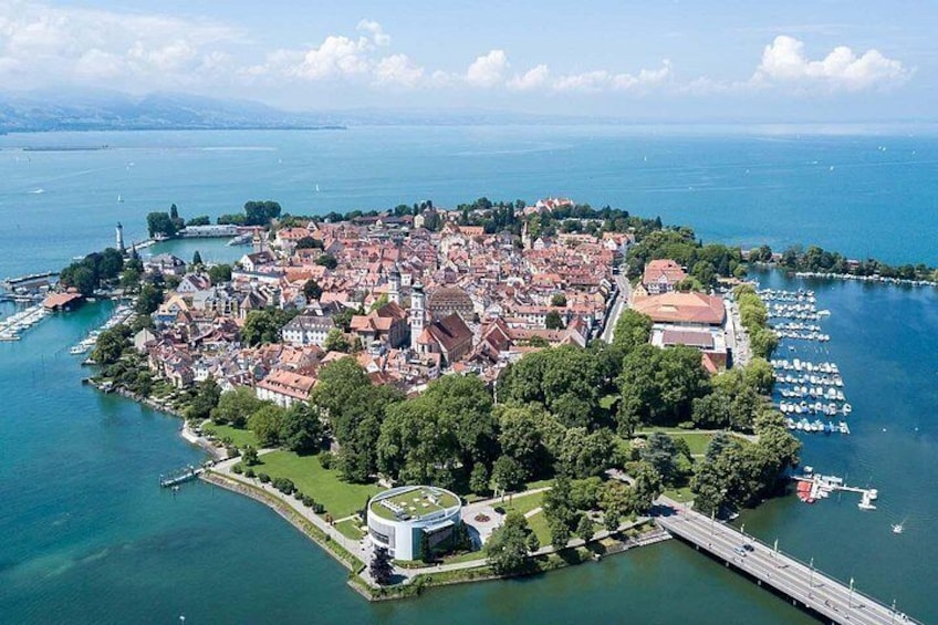 Explore 4 Countries in a Day: Liechtenstein,Austria,Swiss&Germany 2