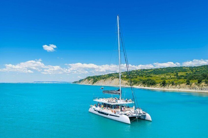 VIP Catamaran 4 hour Activity with Snorkeling in Bulgaria 3