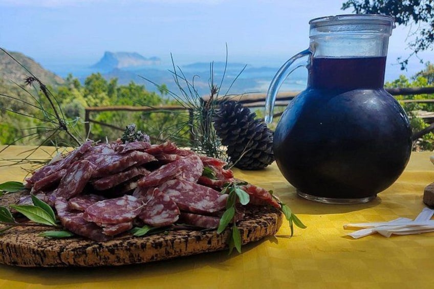 Explore the Scenic Jeep Tour from San Teodoro to Rio Pitrisconi 3