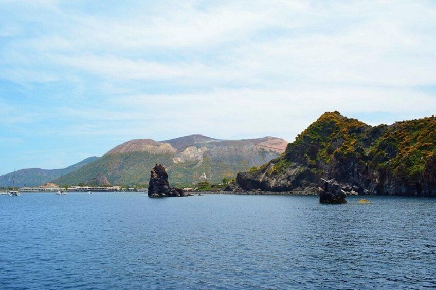 ISLAND OF VOLCANO 2