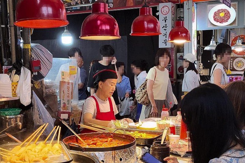 Seoul City Night View and Foodie Walking Tour 3