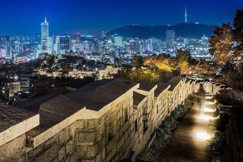 Seoul City Night View and Foodie Walking Tour 3