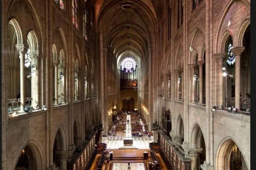 Paris: Exclusive Outside Tour of Notre Dame Cathedral 3