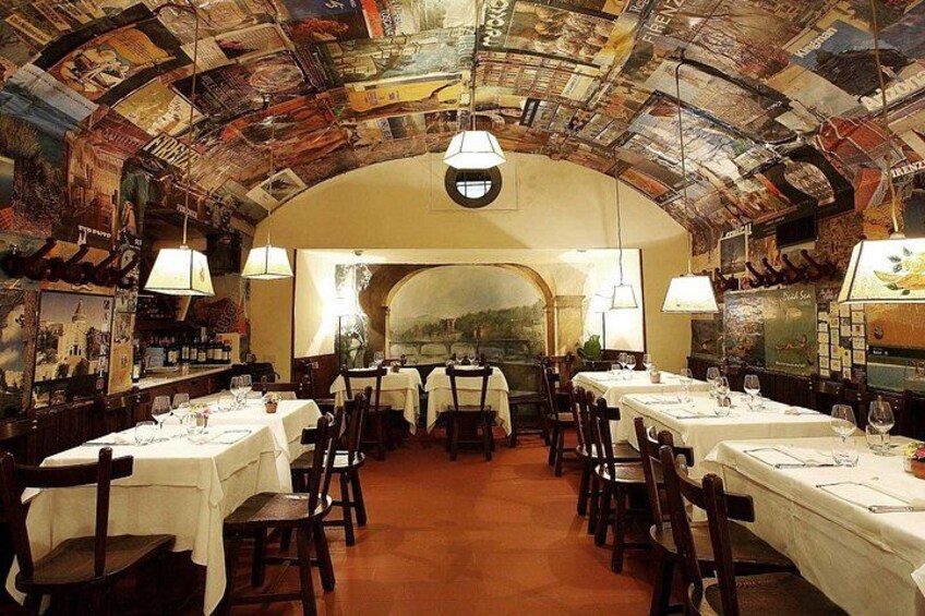 Typical restaurant in Florence 5