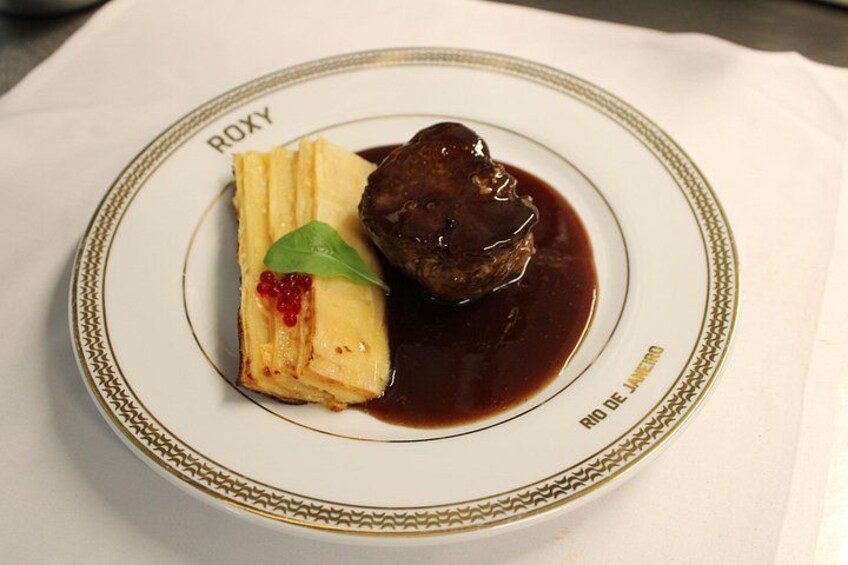 Roxy Dinner Show - Dinner & Show 5