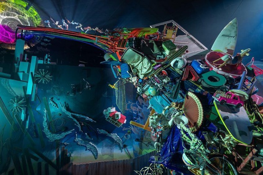 Meow Wolf's Radio Tave in Houston 2