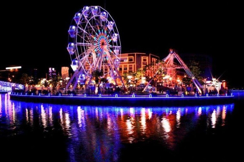 "Malacca After Dark: A Nighttime Adventure Through History" 3