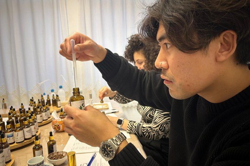 Antalya Old Town : Perfume Workshop with 90+ Essences 4