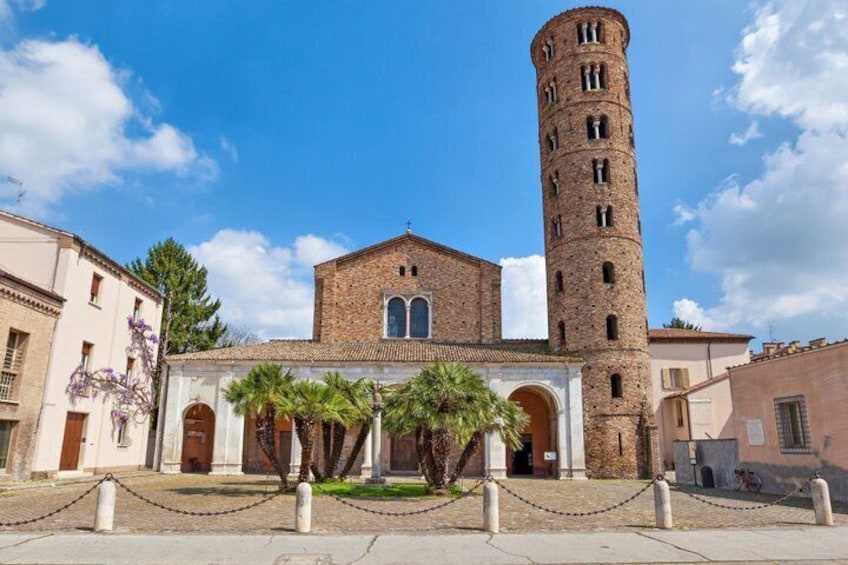 Ravenna Scavenger Hunt & Highlights Self-Guided Walking Tour 4