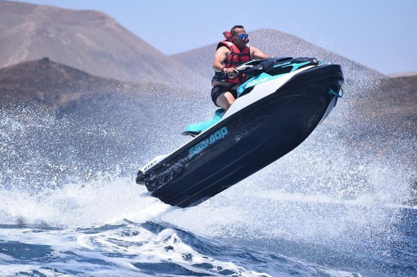 20-Minute Jet Ski Adventure in Puerto del Carmen 1
