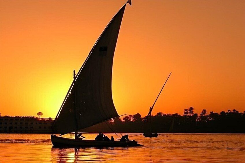 Hurghada Private Luxor Tour | Valley of the Kings & Karnak Temple 2
