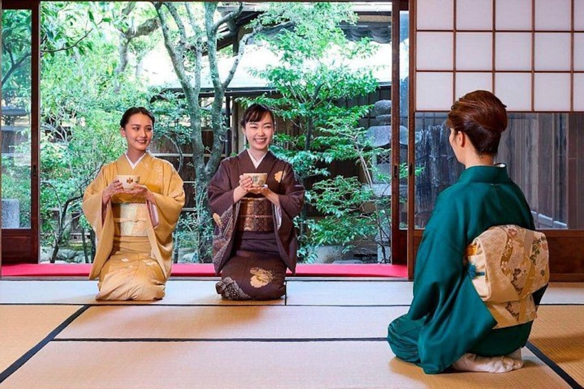 Kimono Tea Ceremony at Kyoto Maikoya, Karasuma Shijo 1