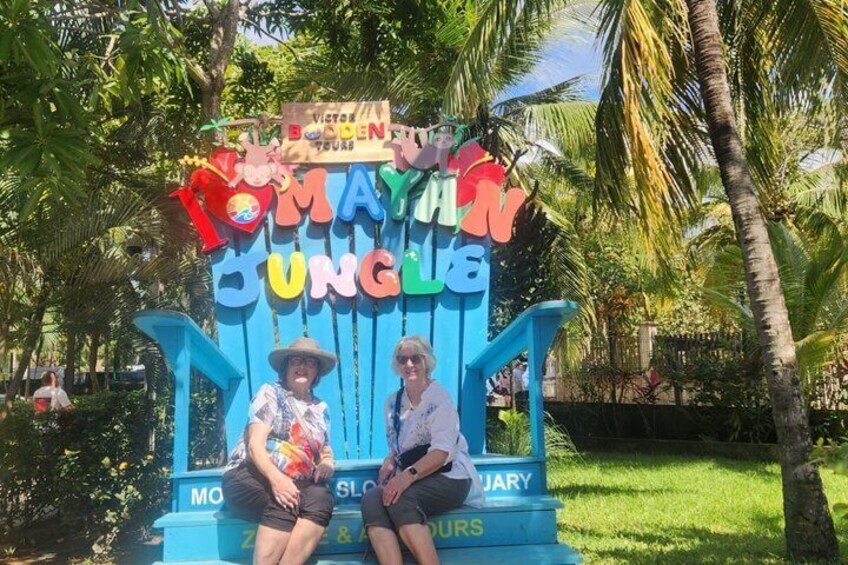 Private Roatan: Sloths, Monkeys, Chocolate, Rum & Island Tour 5