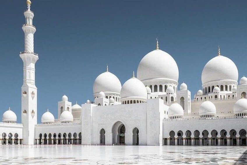 Sheikh Zayed Grand Mosque with Louver Museum Tickets 5