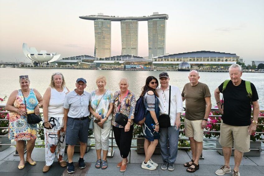 Singapore River Cruise and 2 Must-see Water Light Shows 2