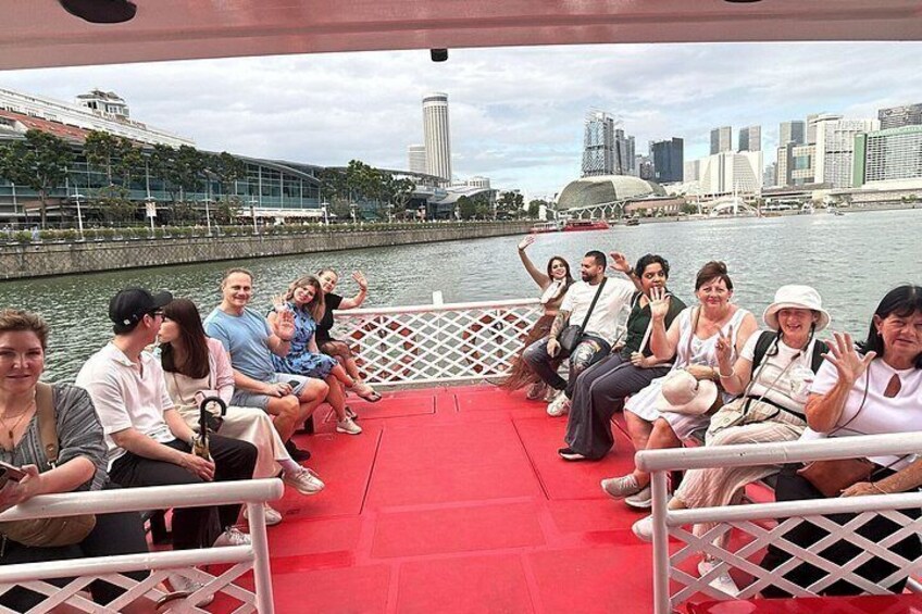 Singapore River Cruise and 2 Must-see Water Light Shows 4
