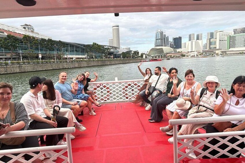 Singapore River Cruise and 2 Must-see Water Light Shows 3