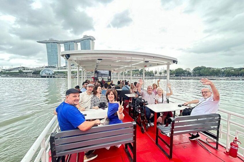 Singapore River Cruise and 2 Must-see Water Light Shows 5