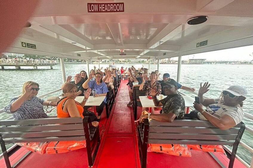 Singapore River Cruise and 2 Must-see Water Light Shows 2