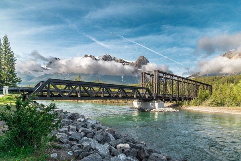 PRIVATE Canmore Guided Nature Walk Tour 3.5hrs 2