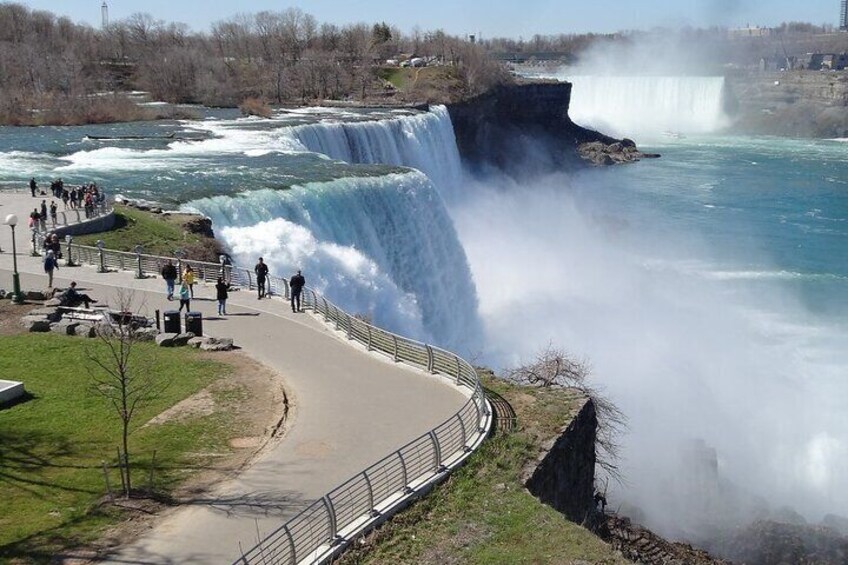 Niagara Bliss Walking Tour with Scenic Trolley 3