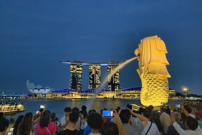 Merlion Park at Night 2