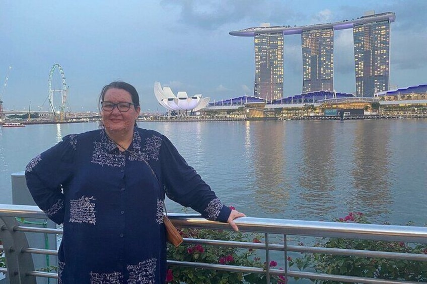 Singapore Guided Night Tour with 2 Light Shows & River Cruise 5